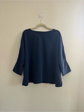 Jamie and the Jones T Top in Navy